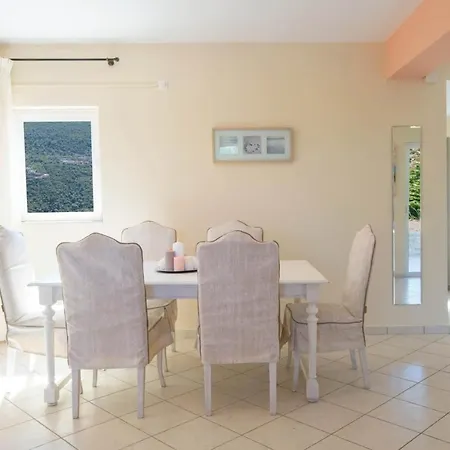 Eione-thaleia * Sivota (Lefkada)