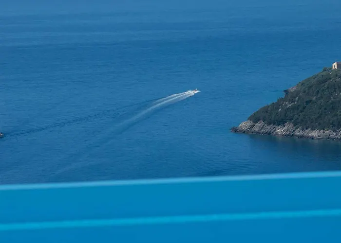 Villa Eione-thaleia *