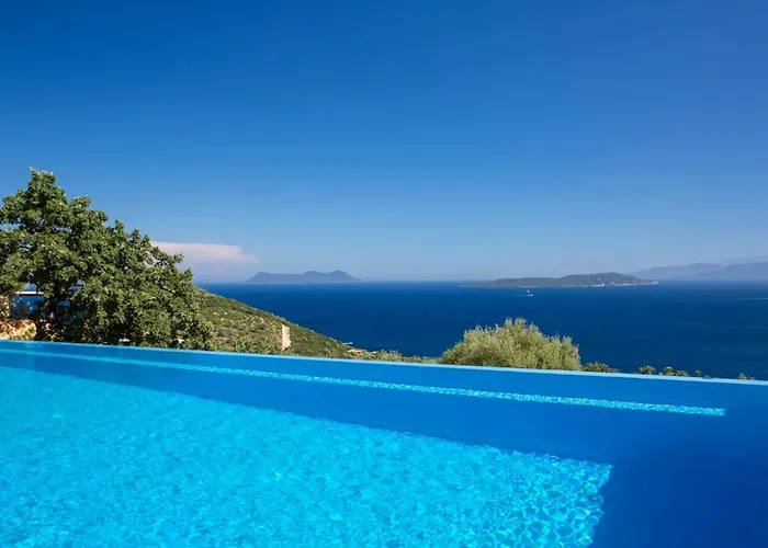 Eione-thaleia Villa *